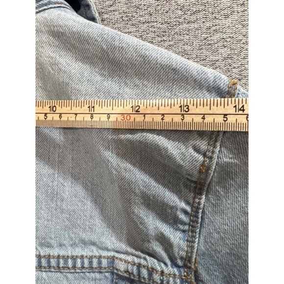 Forever21 Jean Jacket Women M Pocket Denim Button Up Long Sleeve Light Wash Blue - Picture 9 of 10
